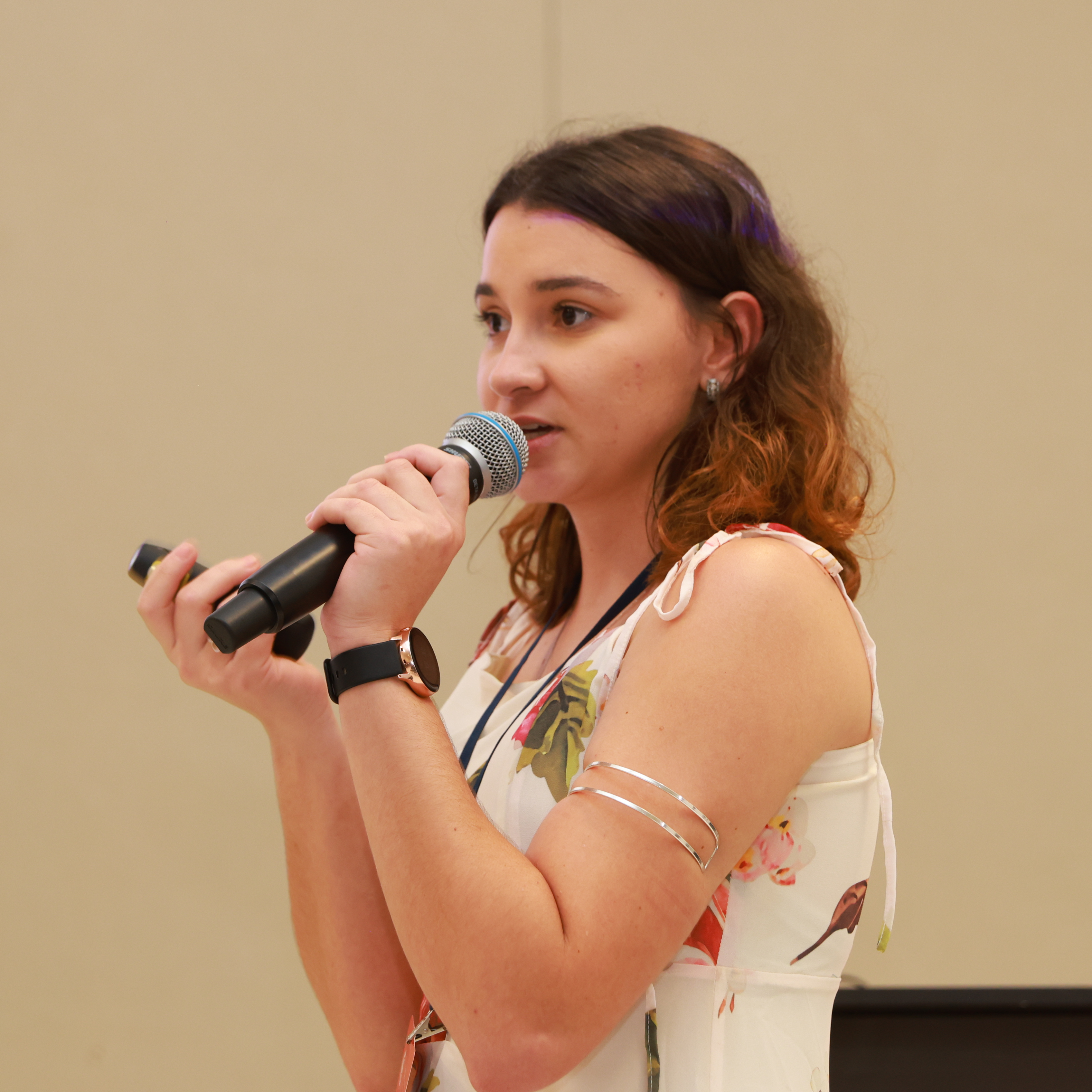 Imagem ilustrativa do convidado Jheniffer Queiroz Raimundo