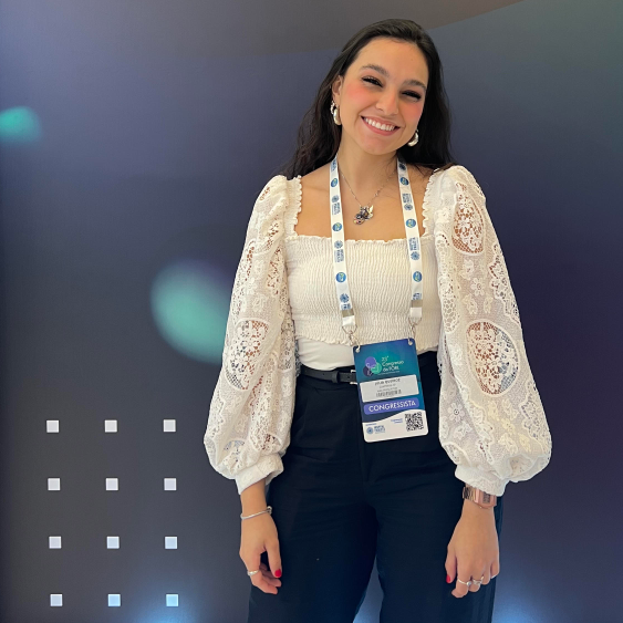 Imagem ilustrativa do convidado Júlia Moraes Queiroz