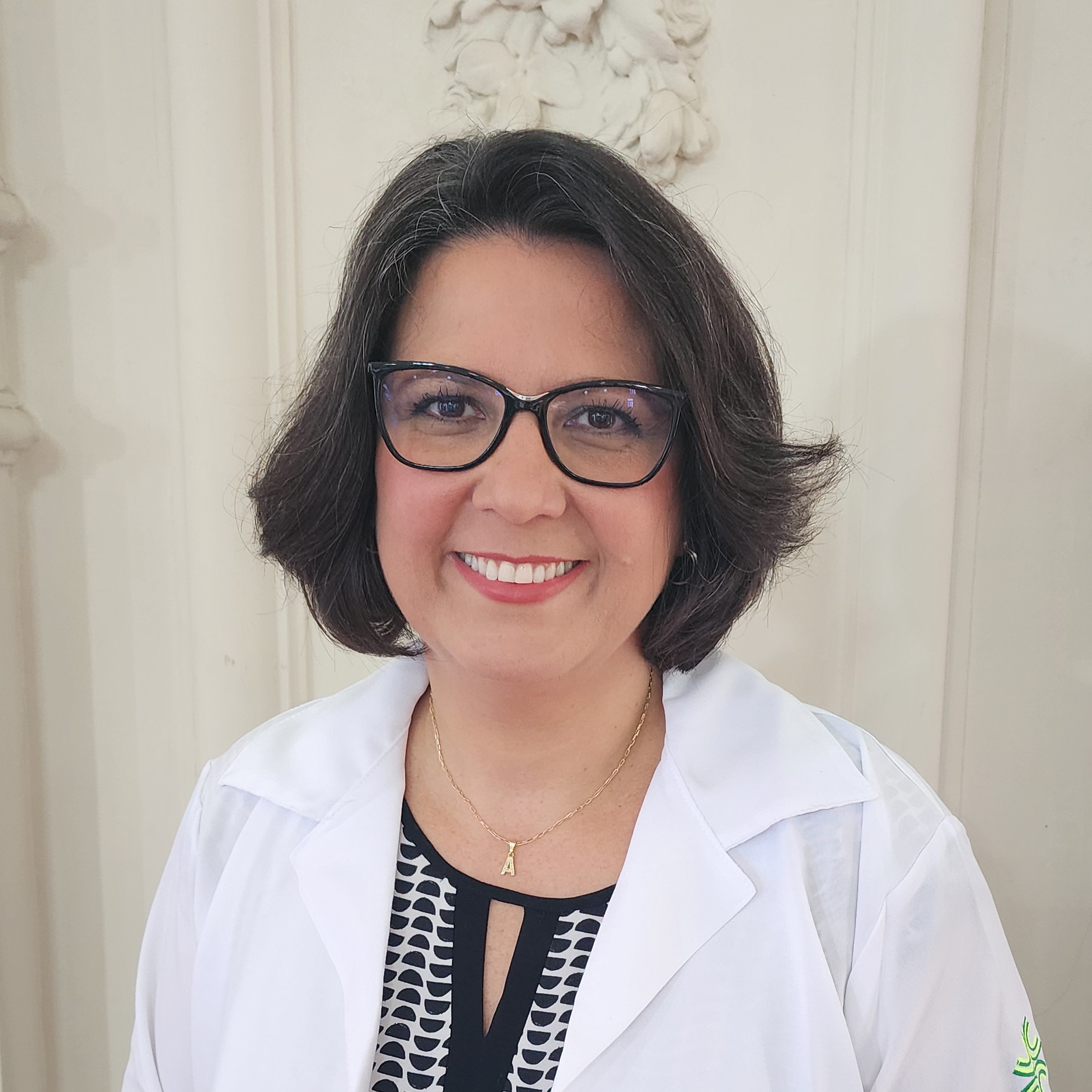 Imagem ilustrativa do convidado Adriana Laybauer Silveira