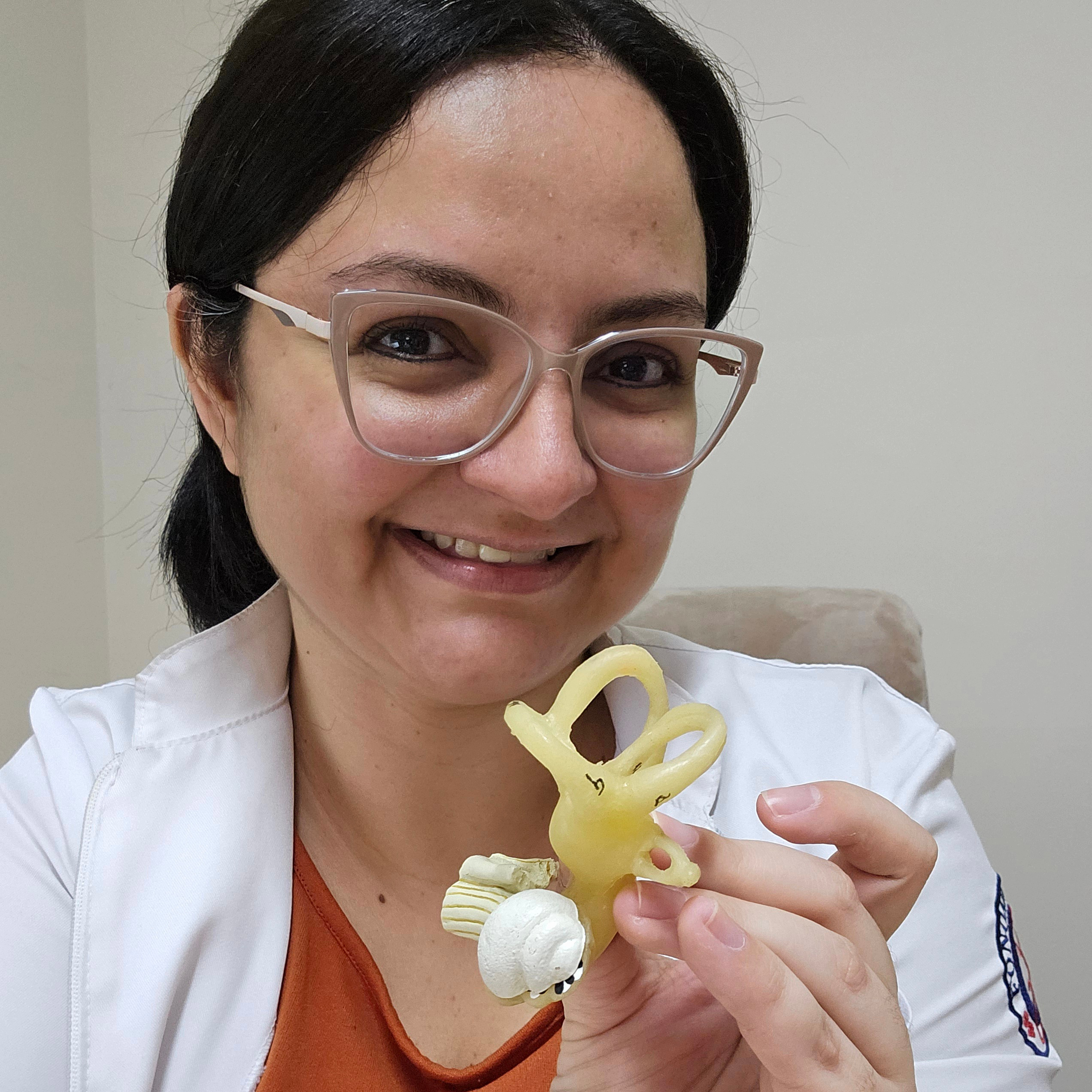 Imagem ilustrativa do convidado Marianne Lazarotti Golden Freire